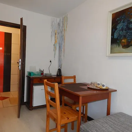Quarto em Acomodações Particulares Goscinne Perlowa *